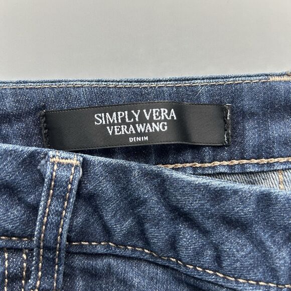 Simply Vera Wang Women’s Blue Dark Wash 10P Petite Mid Rise Capri Stretch Denim - Picture 7 of 9